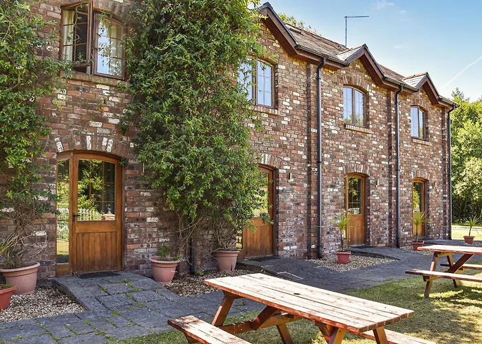 Poppy Cottage - Uk40102